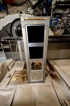 【京都府京都市】「人類みな麺類 背脂にんにく醤油まぜそば 京都店」オープン！好きな味を自分で作る