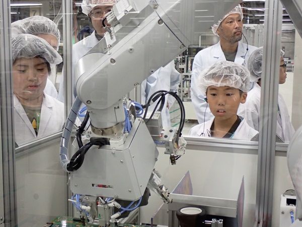 【島根県出雲市】島根富士通で小・中学生の親子向け「FMVパソコン組み立て教室」開催！AI体験も