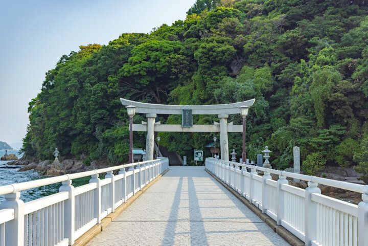 おまいり、ホテルランチ、手織り体験♪さわやかな海辺で多彩な魅力に出会える「愛知・蒲郡さんぽ」