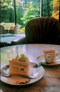 ＜大阪＞川が流れるホテルのカフェでケーキと建築を堪能する日【FUDGENA：おおえさきの週末京都クリップ vol.40】