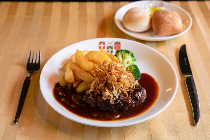 横浜に来たら一度は訪れてみたいクラシカルな北欧料理の店「スカンディヤ」