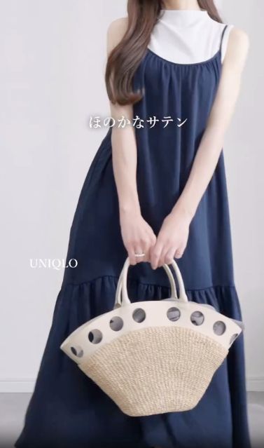 ティアードキャミソールワンピースを着たコーデ
