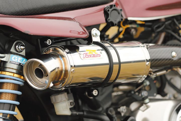 リアライズ製アップタイプエンプレス SUSマフラーにしちゃいます！