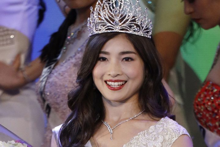 「2019ミス・ジャパン」グランプリに選ばれた土屋炎伽さん。土屋さんは女優・土屋太鳳さんの姉（2019年9月11日、時事）