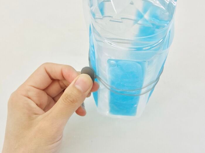 【セリア】『細長い保冷剤が整列しています』コレな～んだ？こんなのあったらいいなと思ってた♪