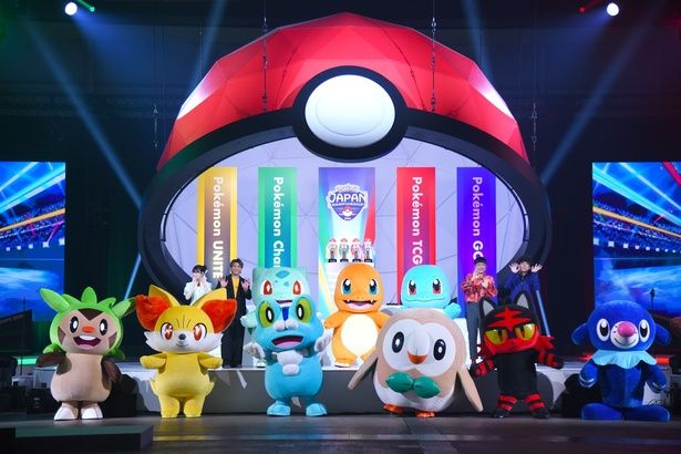 ヒトカゲ、ゼニガメ、フシギダネなど、歴代の“御三家”ポケモンが勢ぞろい 撮影：ソムタム田井