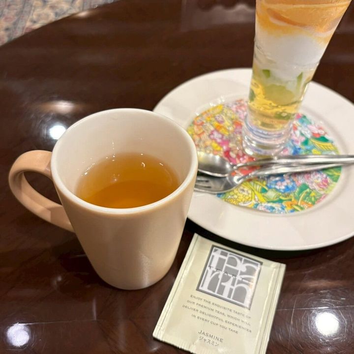 メロン＆ココナッツのブリュレパフェ×ジャスミン