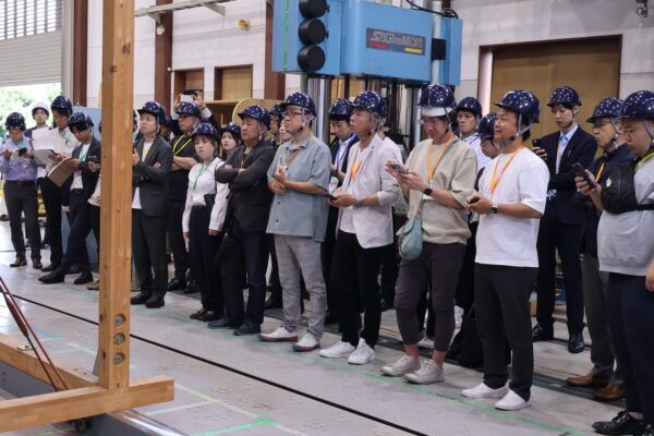 大地震から我が家を守る！木造住宅向け制振装置evoltzが震度7連続加振実験で高耐久力を実証
