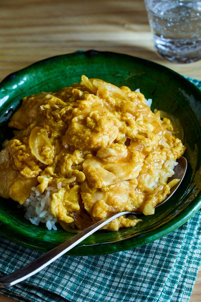 鶏むねのとろみ卵とじ丼