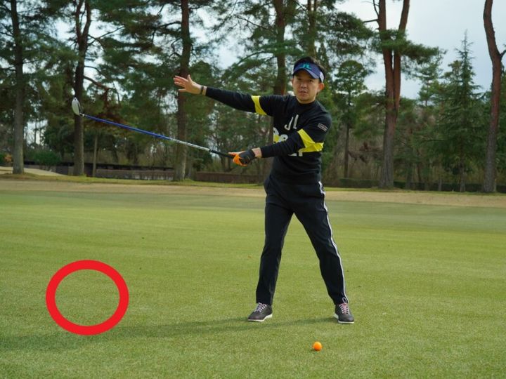 アーリーリリースでFWのミス解消！右に曲がる原因は「タメ」だった