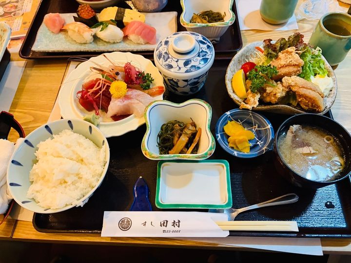 敷居が高くはなかった！夜のお食事！あれもこれも欲張り食べたい方におすすめ