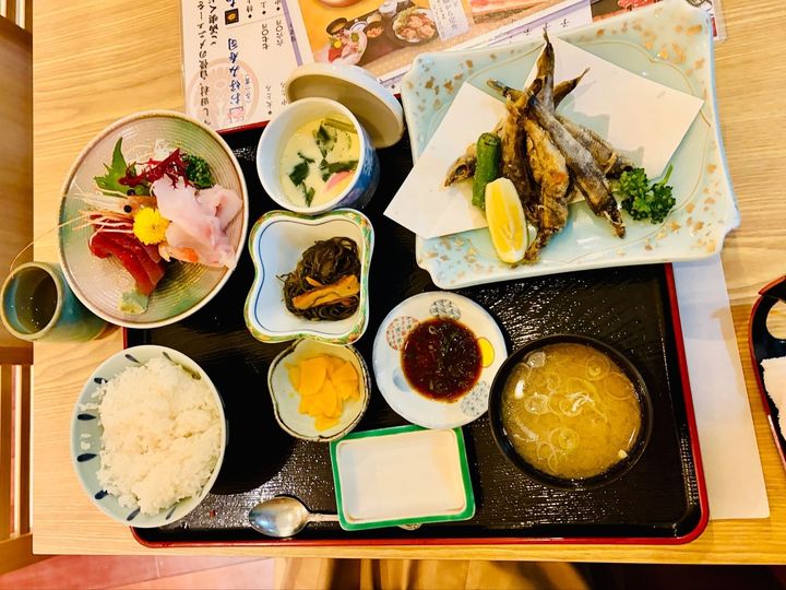 敷居が高くはなかった！夜のお食事！あれもこれも欲張り食べたい方におすすめ