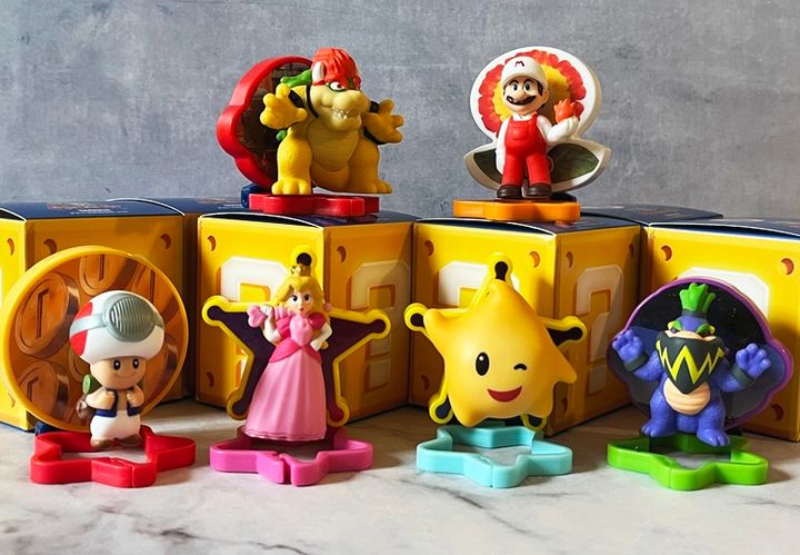 【ハッピーセット】「ザ・スーパーマリオギャラクシー・ムービー」第2弾 第2弾は、「キノピオ」「ピーチ姫」「クッパ」「ファイアマリオ」「ワンダークッパJr.」「チコ」の6種類
