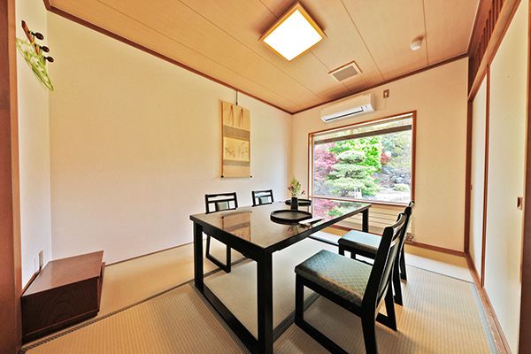 【北海道旭川市】「和食庭園 小城」リニューアル。庭園を望む和の空間はそのままに全席テーブル席へ