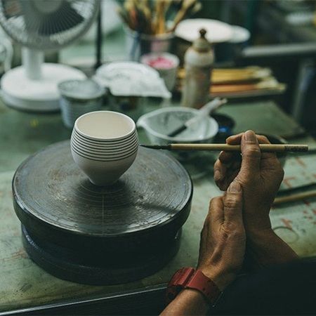 お湯割り専用酒器「酎呑み」が誕生！有田焼の技術で焼酎をもっとおいしく身近に楽しむ