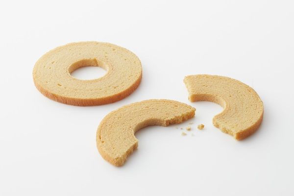 クラブハリエがサクサクのバームクーヘン「バーム ド ヴォヤージュ 無垢」を新発売