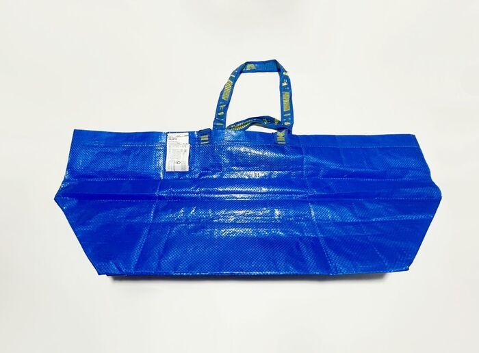【超便利】KEAの〈青バッグ〉をコンパクトにたたむ小ワザ！