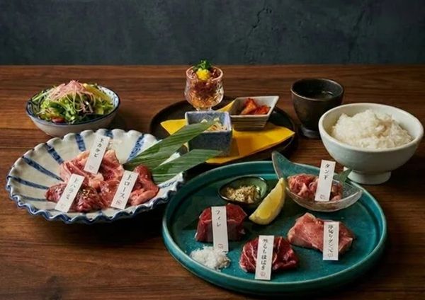 【東京都新宿区】ラム焼肉専門店lamb ne らむねに「100％ラムバーグ御膳」登場！希少部位食べ比べ御膳も