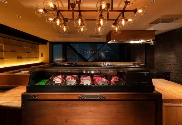 【東京都新宿区】ラム焼肉専門店lamb ne らむねに「100％ラムバーグ御膳」登場！希少部位食べ比べ御膳も