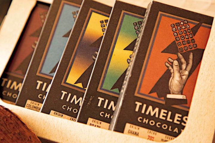 サトウキビとカカオの個性を生かしたシングルオリジンチョコレート。５種 各¥1,200