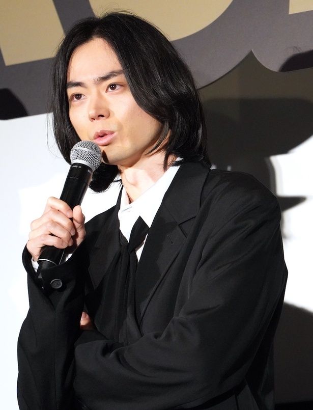 天才軍師の黒田官兵衛役の菅田将暉