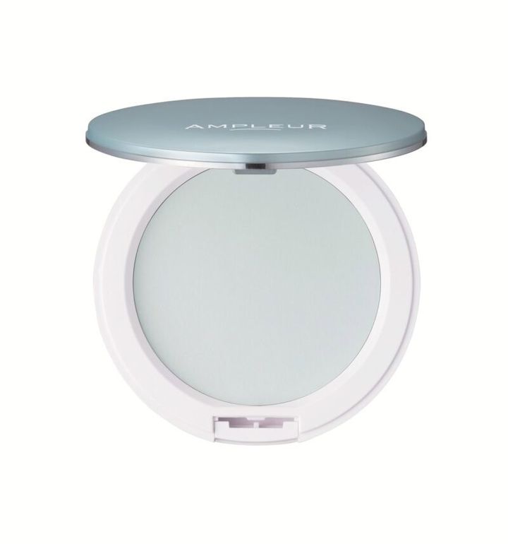 アンプルールフェイスパウダー クール SPF50+・PA++++ 10g 5280円（アンプルール）※限定品