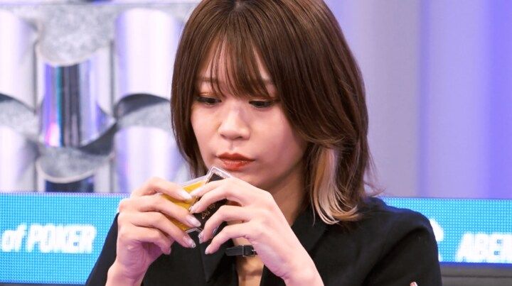【映像】神頼み、号泣…元トップグラドルのポーカー美女“壮絶ラスト”