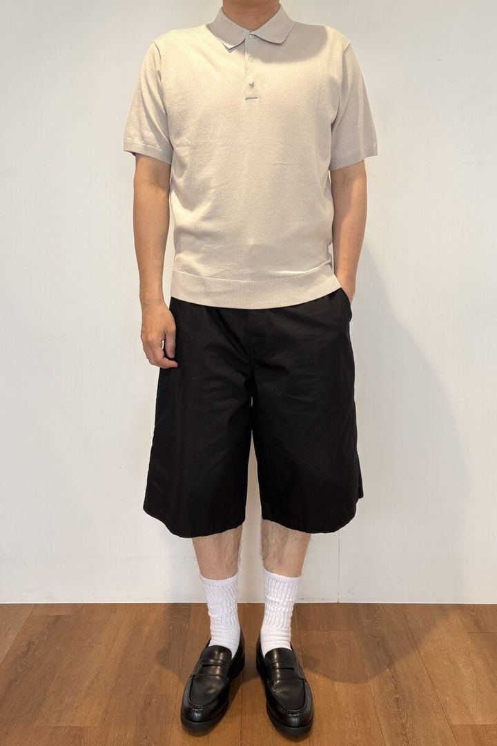 ウォッシャブルニットポロセーター ナチュラルカラー着用