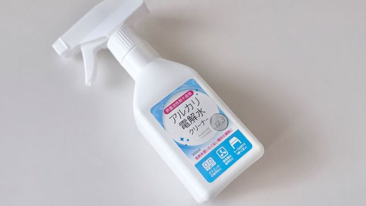 100均グッズで「ヘッドライトの黄ばみ」を綺麗に！アルカリ電解水でも取れるって本当？取扱店は？