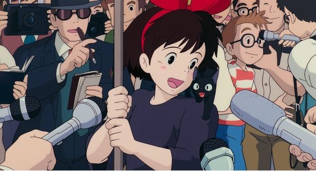 キキの新たな一歩を優しく見守るジジ [c] 1989 Eiko Kadono/Hayao Miyazaki/Studio Ghibli, N