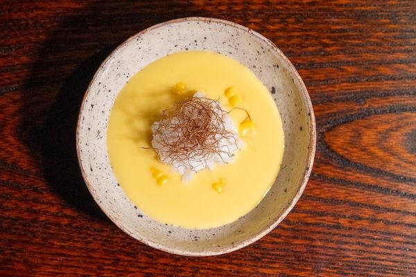 【東京都中央区】厳選食材を妥協なき“衣”で堪能。天ぷらを軸とした日本料理店「汽素火」の新・食体験
