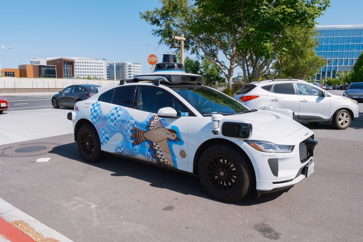 自動運転タクシーの「Waymo」