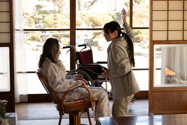 大森Pによると「なんでもないシーンこそ怖いって感覚に繋がっている」そう。 [c]2026「遺愛」製作委員会