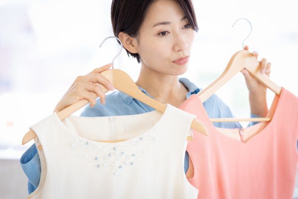 骨格ナチュラルに似合う夏服のコーディネート例