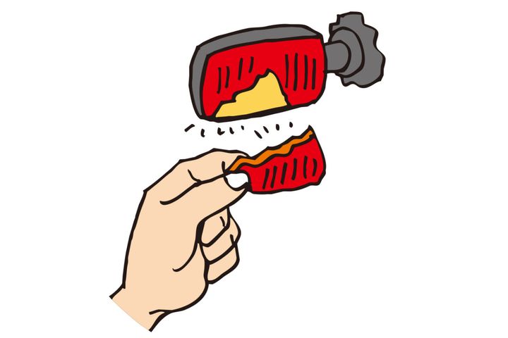 ウインカーが割れた／ぶら下がった