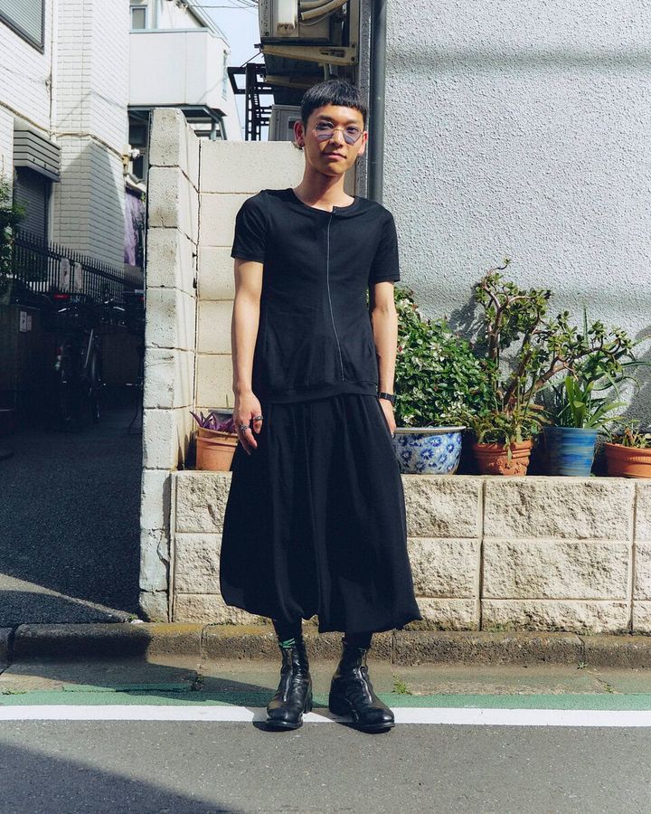 【20代スナップ＠原宿】体型を考慮してパンツにボリューム感を出してトップスはタイトに