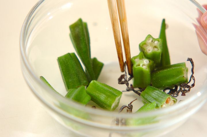 オクラの塩昆布和えの作り方3