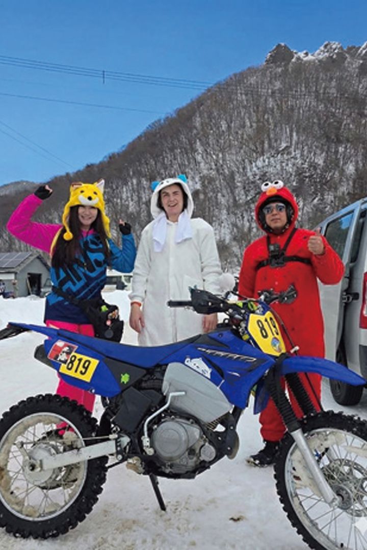 雪上バイク3時間耐久レース「八剣山スノーライディング2026
