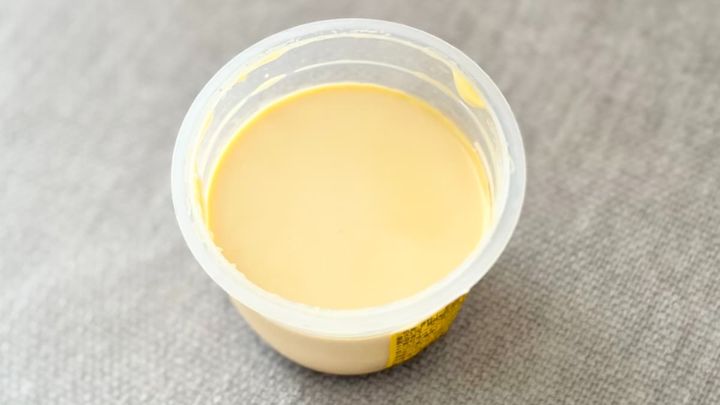 見た目はシンプルなのに味は濃厚！【ファミマ限定】プリンがリピ確定です