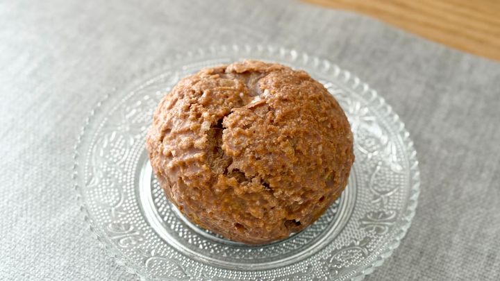 紅茶の風味が上品！【ファミマ】ザクほろ食感の限定シュークリームが贅沢