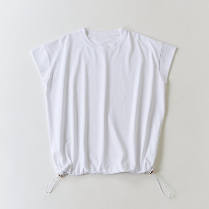 画像: サマ見えドロストTシャツ（ホワイト）¥4,950（エルーラ） 出典：エルーラ