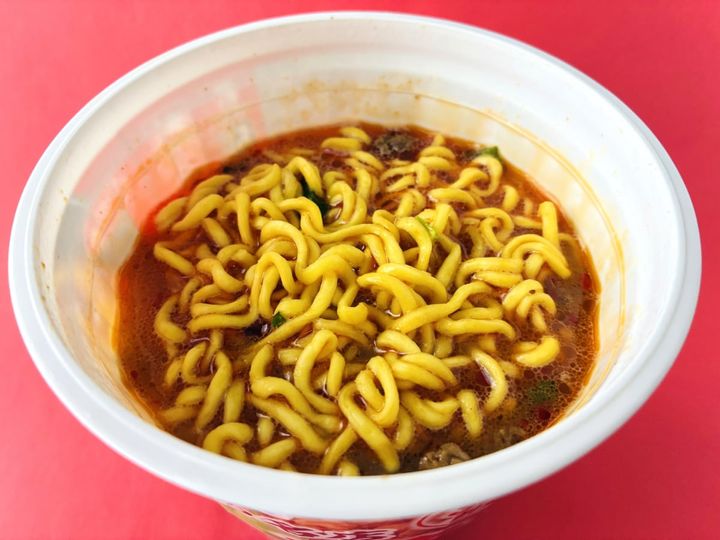花椒が効いたスープがクセになる！！【ファミマ】純連監修の「花椒香る 濃厚辛みそラーメン」