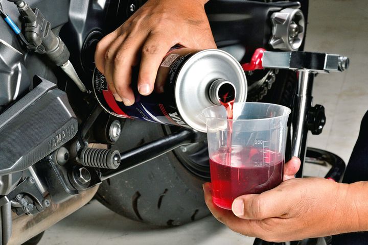 義務だけど一度もやってない？メカ音痴こそ「洗車」から始める日常点検のステップアップ