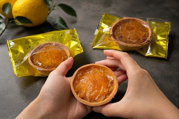 【千葉県】無添加・無農薬で育てた国産柚子を果皮まで使用！濃密な味と香りの「柚子タルト」発売