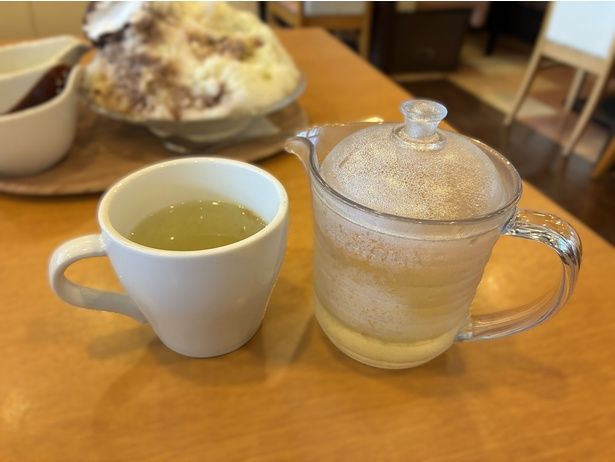 冷たいかき氷のあとだからこそ、梅昆布茶のおいしさが染みる