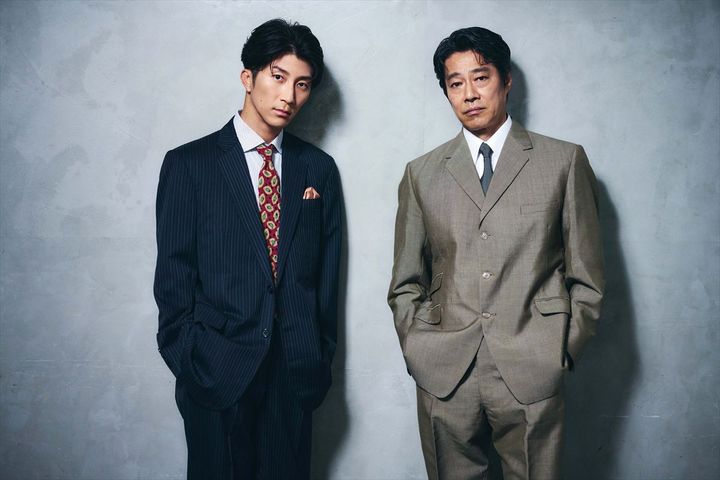 舞台『グレンギャリー・グレンロス』W主演の（左から）濱田崇裕・堤真一 width=