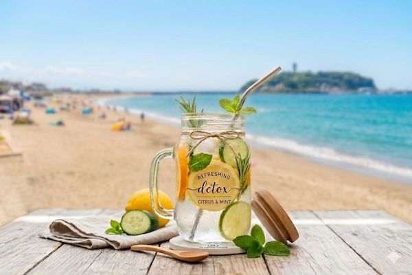 【神奈川県藤沢市】江ノ島西浜の海の家「THE HARBOR TERRACE」がブリタとコラボ。ビーチハウスが限定OPEN