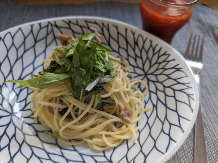 『余ったドレッシング』の使い道3選！眠らせがちな人必見→実は万能調味料として大活躍するんです♪