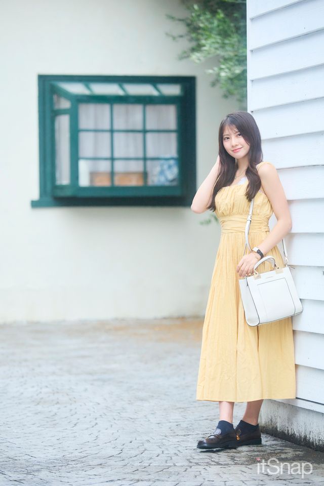 小林綺羽