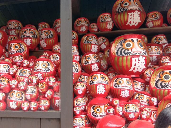 だるまバージョンの不気味で不思議なダルマミャクミャク？！【勝尾寺】というだるまで有名なお寺で発見！